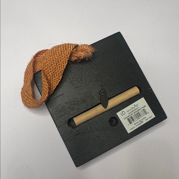 Mud Pie Black and Red Christmas Photo Ornament - Picture 3 of 3